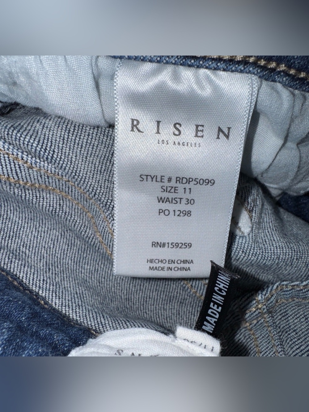 Risen Jeans Womens Sz 11/30 Distressed High Rise Boot Cut Cowgirl Rodeo RDP5099 - Picture 7 of 8